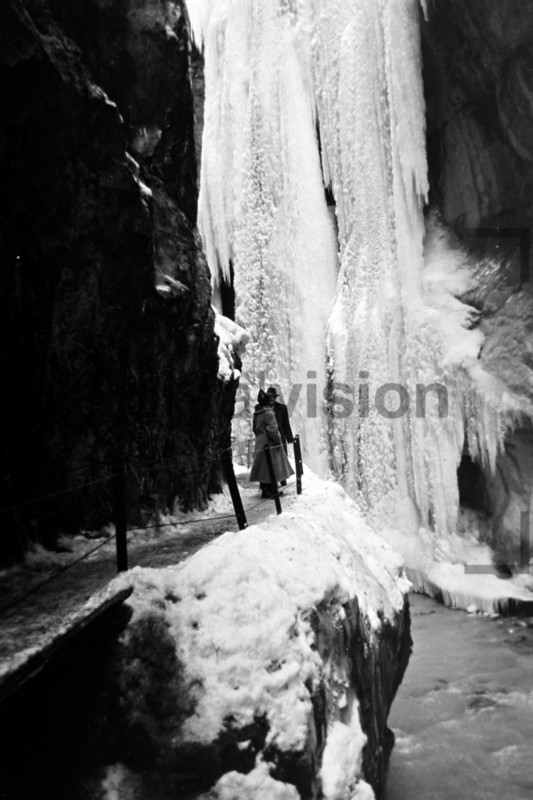 Höllentalklamm, Fußweg im Winter 1956 