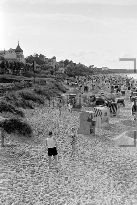 Strand von Binz Rügen 1956 