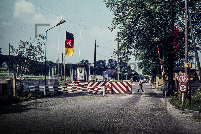 Grenzübergang Berlin Staaken Heerstrasse B5 | GDR Checkpoint Berlin Staaken B5 Heerstrasse 