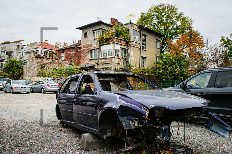 Backyard,  broken car Plovdiv 