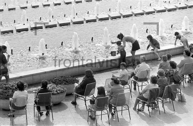 Neptunbrunnen, Wasserkaskaden, Park Fernsehturm Berlin 1973 