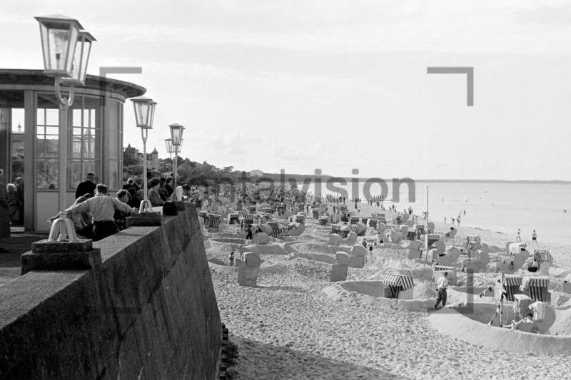 Strand von Binz Rügen 1956 