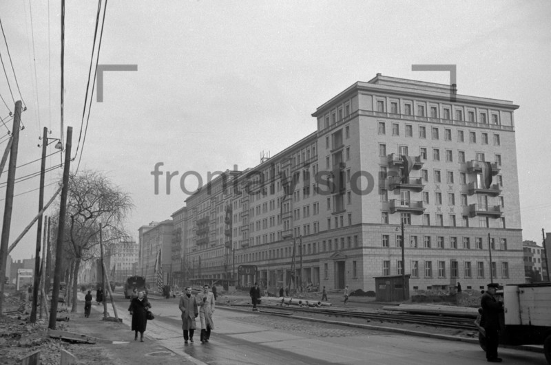 Bau der Stalinallee Ostberlin 1952 | Building Stalinallee East Berlin 1952 