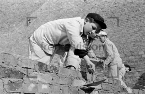 Junge Handwerker, Maurer Azubis 1953 Berlin