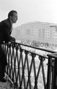Blick vom Balkon auf Block E Südseite Stalinallee Berlin Winter 1951