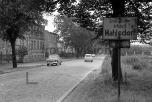 Ortseingang Ostberlin Mahlsdorf | Entrance East Berlin Mahlsdorf