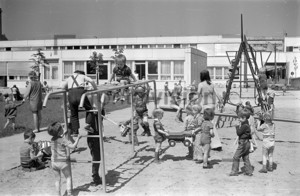 Kinder im Kindergarten DDR 1973