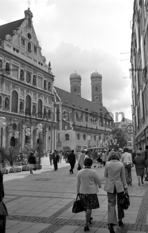 City of Munich 1974 - Neuhauser Street and Frauenkirche 