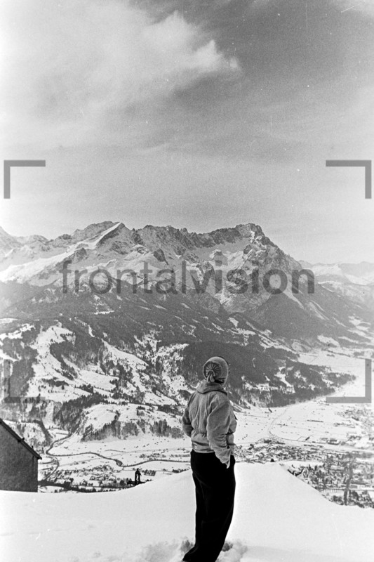 Ausblick Wank auf Garmisch-Partenkirchen 1956 