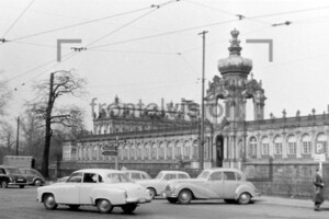 Kronentor Zwinger Dresden Parkplatz 1963