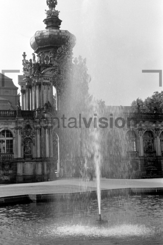 Zwinger Springbrunnen Dresden 1956 