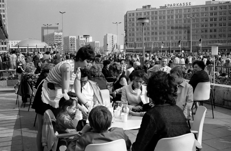 Eiscafe Berlin Alexanderplatz 