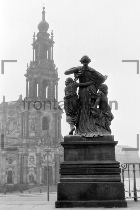 Katholische Hofkirche Dresden 1963 
