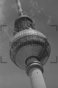 Berliner Fernsehturm - Berlin TV Tower