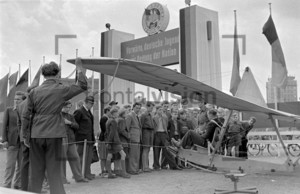 Segelflugzeug auf Volksfest 1952 | Sailplane