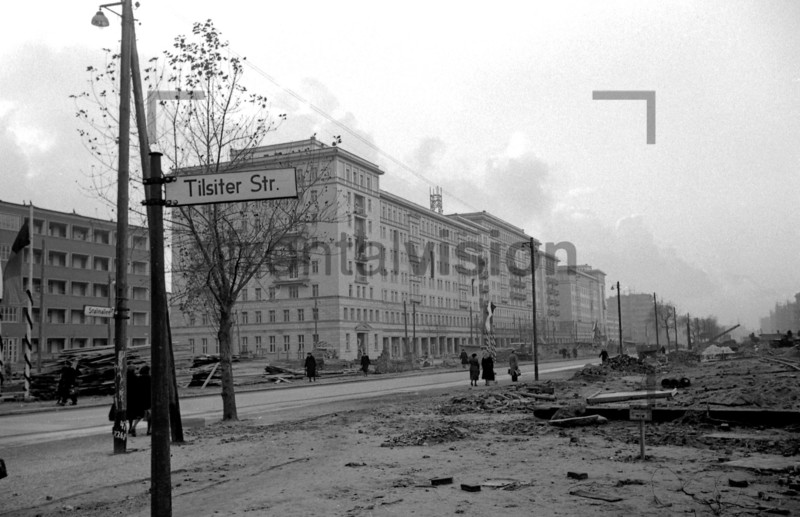 Bau der Stalinallee Ostberlin Building Stalinallee East Berlin 