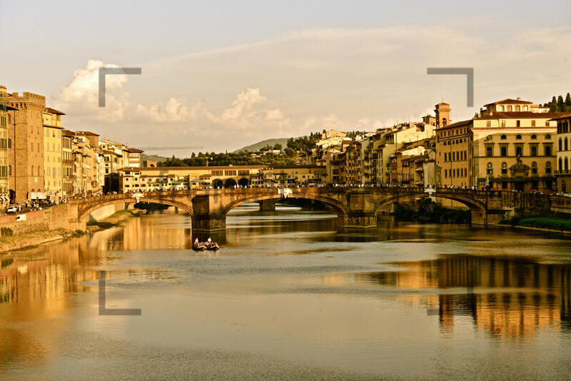 Arno, Ponte alla Carraia, Ponte Santa Trinita Florence 