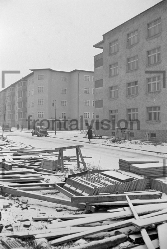 Kriegsende Wiederaufbau Wohnungen | End of war Reconstruction buildings 