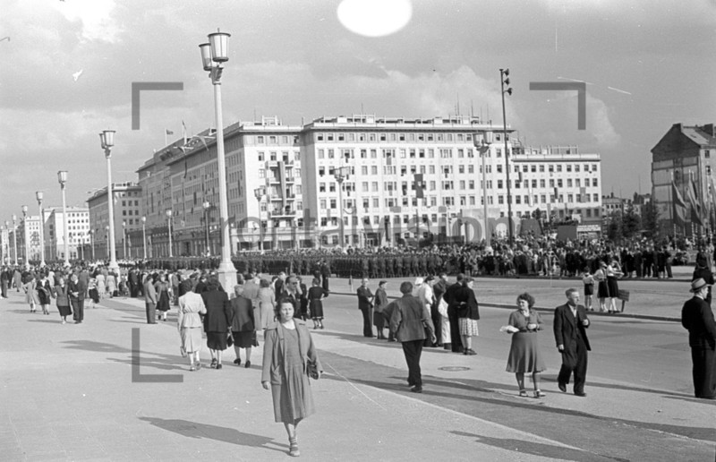 Maidemo Stalinallee 1953 