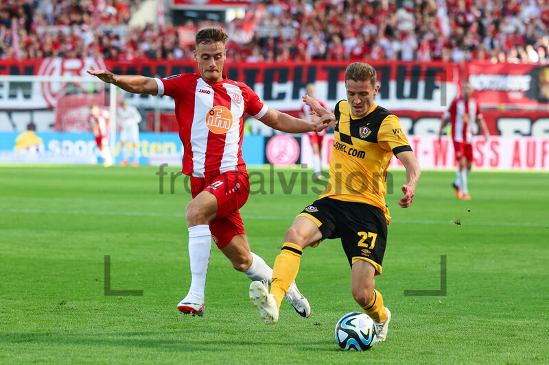 Marvin Obuz, Niklas Hauptmann Rot-Weiss Essen vs. Dynamo Dresden 01.10.2023 