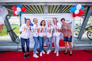 LACH Marta, LETH Julie, BRENNAUER Lisa, BRAUßE Franziska, WILD Kirsten: Olympic Participants Party