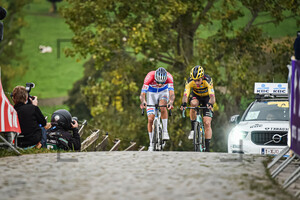 VAN DER POEL Mathieu, VAN AERT Wout: Ronde Van Vlaanderen 2020