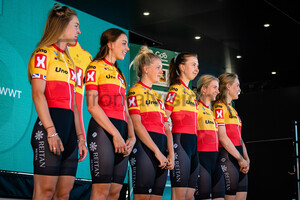 UNO-X PRO CYCLING TEAM: Giro dÂ´Italia Donne 2022 – Teampresentation