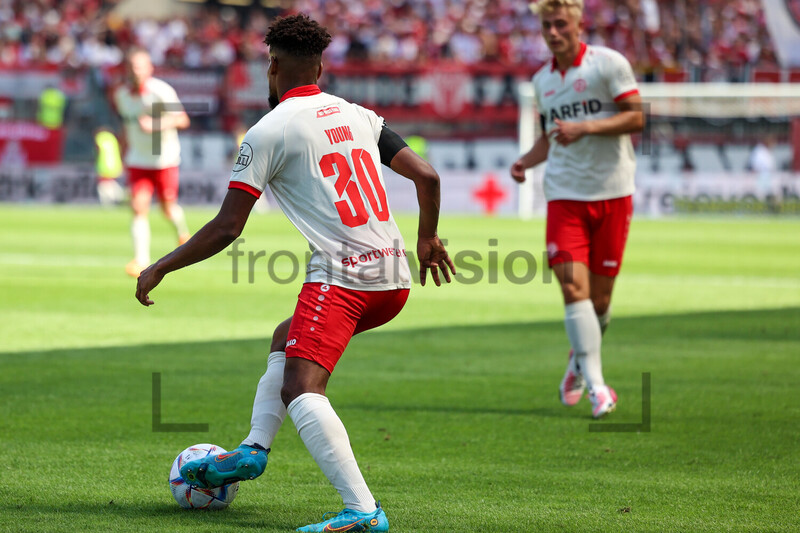 Isiah Young Rot-Weiss Essen vs. SV Elversberg Spielfotos 23.07.2022 