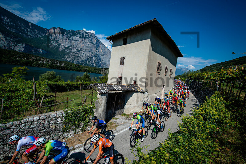 Peloton: UEC Road Cycling European Championships - Trento 2021 