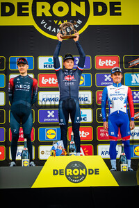 VAN BAARLE Dylan, VAN DER POEL Mathieu, MADOUAS Valentin: Ronde Van Vlaanderen 2022 - MenÂ´s Race