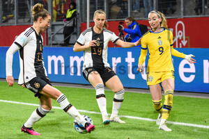 Felicitas Rauch, Klara Bühl Frauen-Länderspiel Deutschland Schweden 21.02.2023