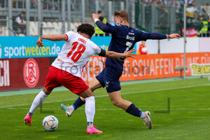Lawrence Ennali, Rafael Brand  Rot-Weiss Essen vs. VfB Oldenburg 30.04.2023