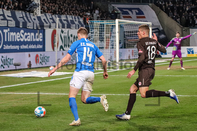 Svante Ingelsson, Jakov Medic Hansa Rostock vs. FC St. Pauli Spielfotos 02.04.2022 