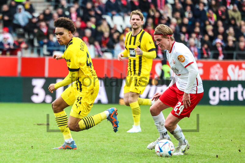 Felix Götze Rot-Weiss Essen vs. Borussia Dortmund U23 19.02.2023 