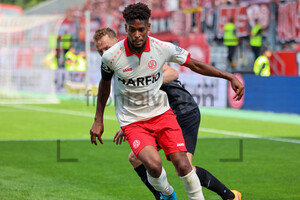 Isiah Young Rot-Weiss Essen vs. SV Elversberg Spielfotos 23.07.2022