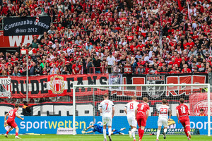 Leonardo Vonic Elfmeter Rot-Weiss Essen vs. FC Ingolstadt 04 Spielfotos 28.04.2024