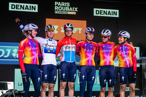 TEAM SD WORX: Paris - Roubaix - WomenÂ´s Race