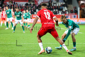 Eric Voufack Rot-Weiss Essen vs. VfB Lübeck Spielfotos  15.12.2023