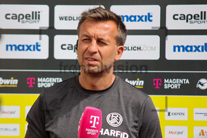 Christoph Dabrowski Trainer RWE beim Spiel in Bayreuth 27.08.2022