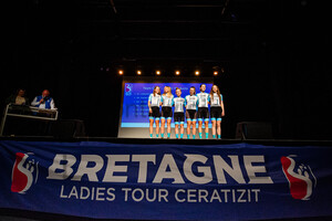 TEAM COOP-HITEC PRODUCTS: Bretagne Ladies Tour - Team Presentation