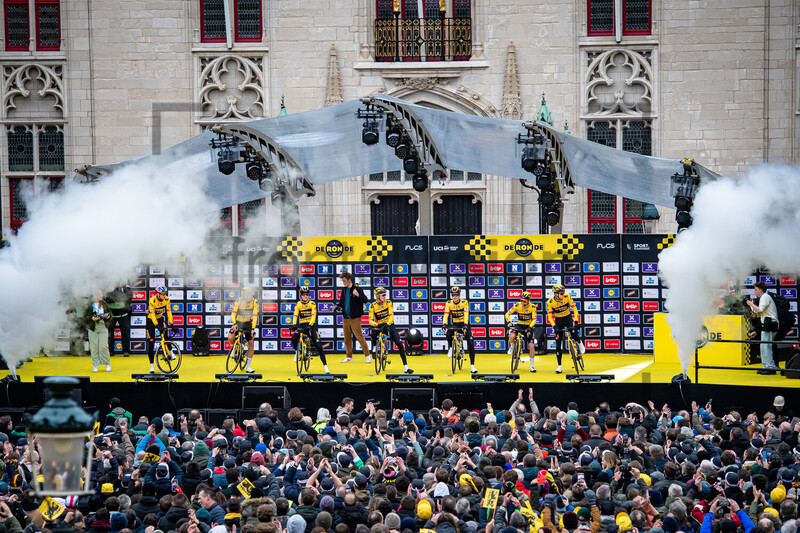 JUMBO-VISMA: Ronde Van Vlaanderen 2023 - MenÂ´s Race 