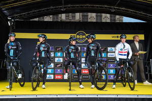 TEAM DSM: Ronde Van Vlaanderen 2022 - Women´s Race
