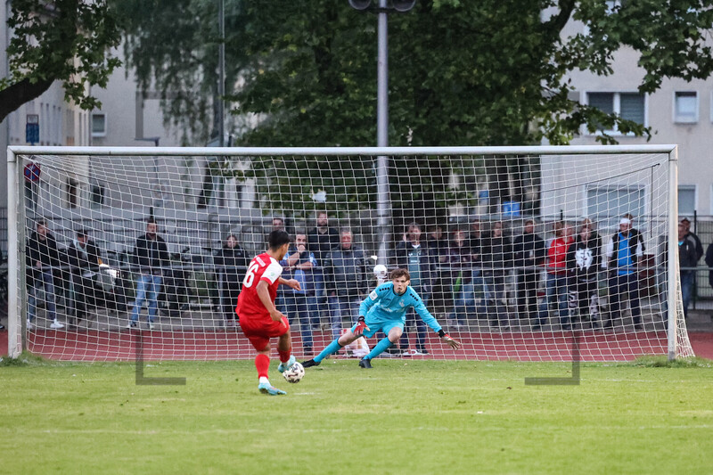 U19 Niederrheinpokalfinale MSV vs. RWE Elfmeterschießen Spielfotos 01.06.2022 