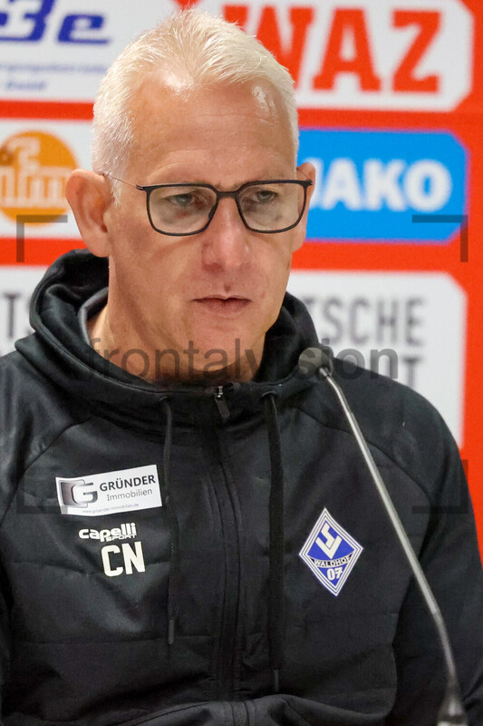 Christian Neidhart Trainer SV Waldhof Mannheim 