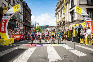 LACH Marta, KERBAOL Cédrine, NIEWIADOMA Katarzyna, KOPECKY Lotte, MOOLMAN-PASIO Ashleigh: Tour de France Femmes 2023 – 2. Stage
