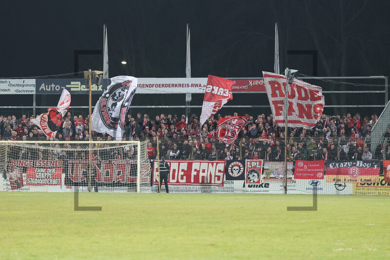Rot-Weiss Essen Fans in Ahlen 2022 
