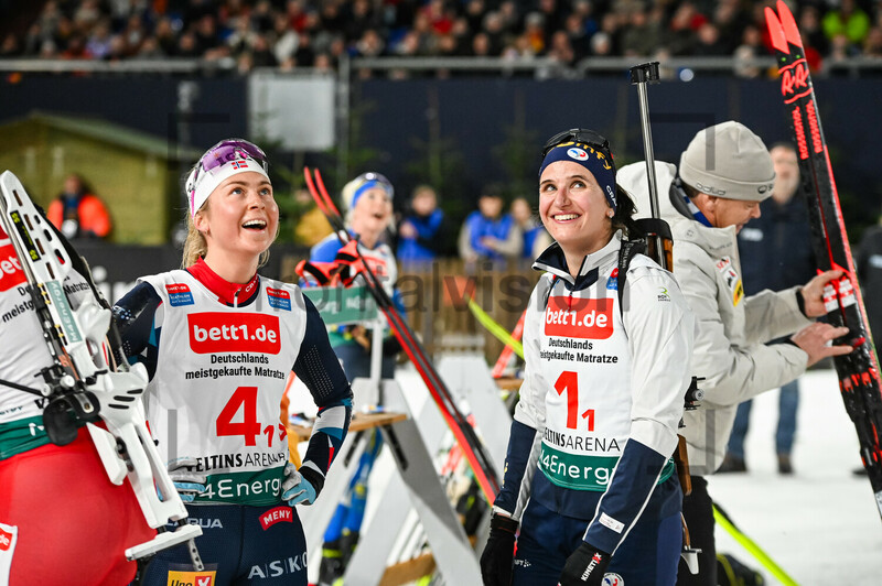 Ingrid Landmark Tandrevold Julia Simon bett1.de Biathlon World Team Challenge 28.12.2023 