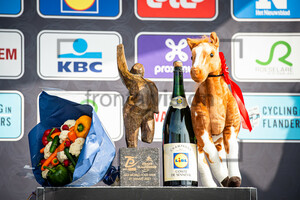 podium: Dwars Door Vlaanderen 2021 - Men