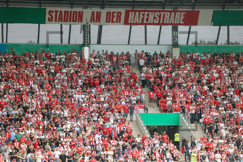 Rahntribüne Stadion an der Hafenstraße 