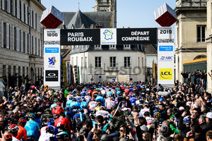Start Compigne: Paris - Roubaix 2019